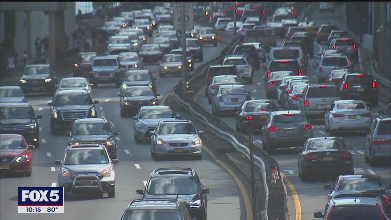Vehicle traffic returning to NYC streets