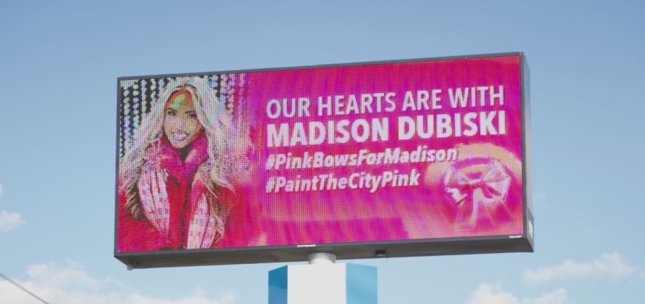 Special pink tributes set up for Astroworld Festival victims