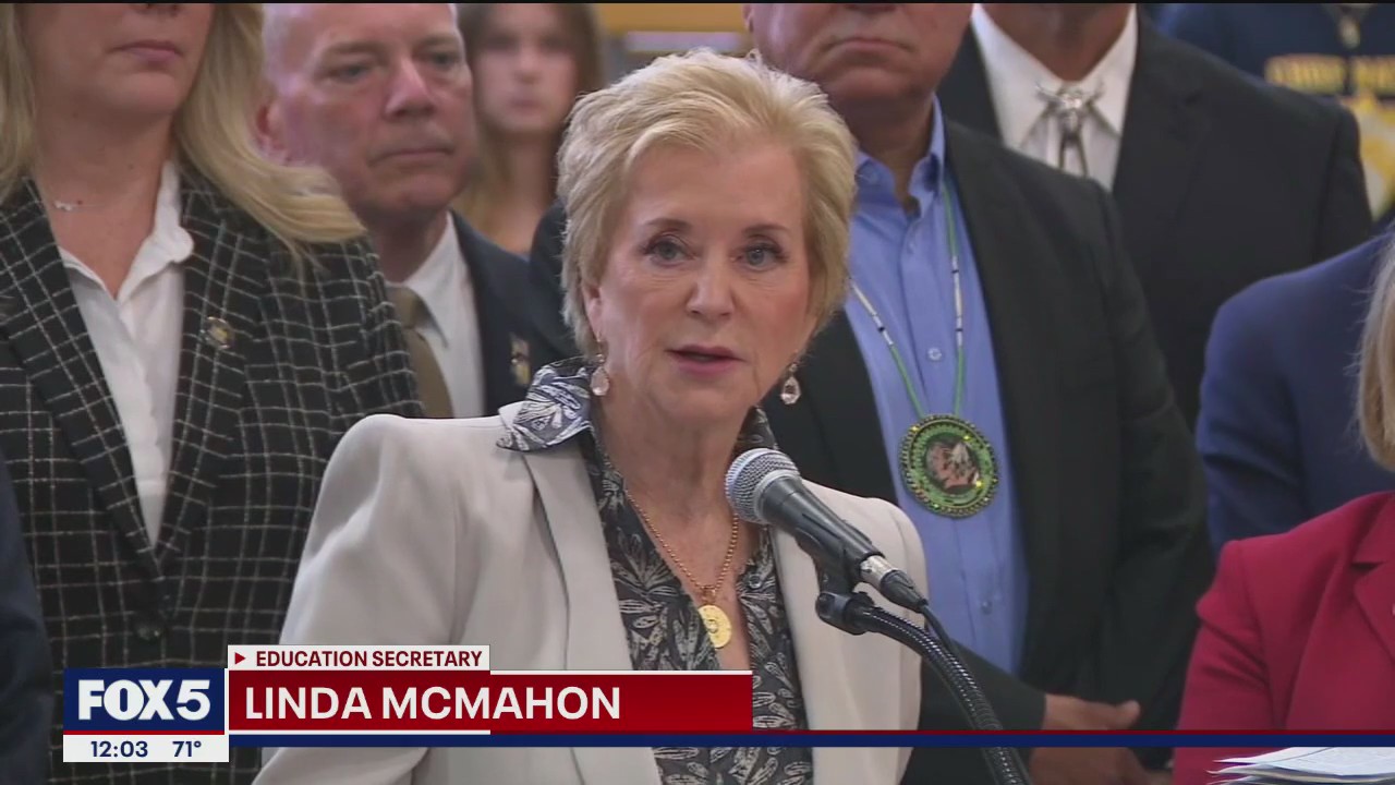 Massapequa mascot battle