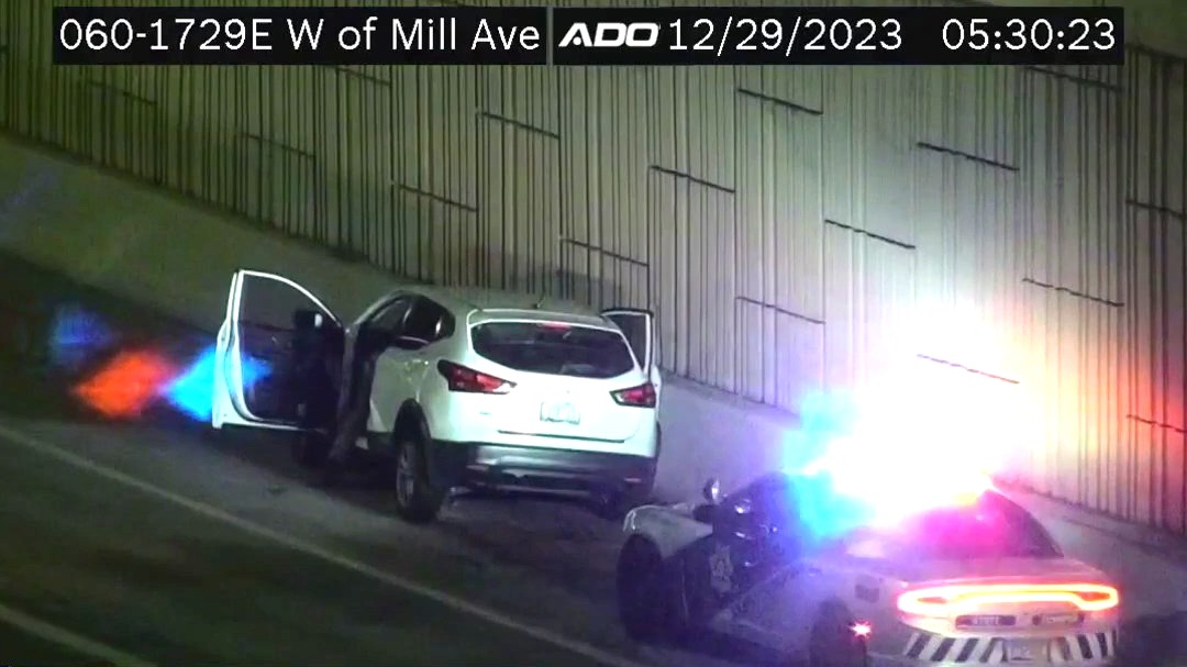 1 detained following fight with DPS trooper on US 60