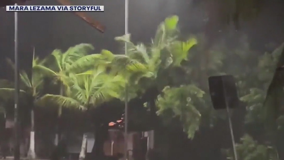 Beryl hits parts of Mexico