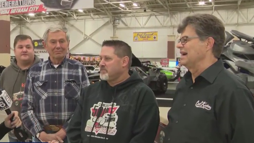 1927 T-Bucket at World of Wheels