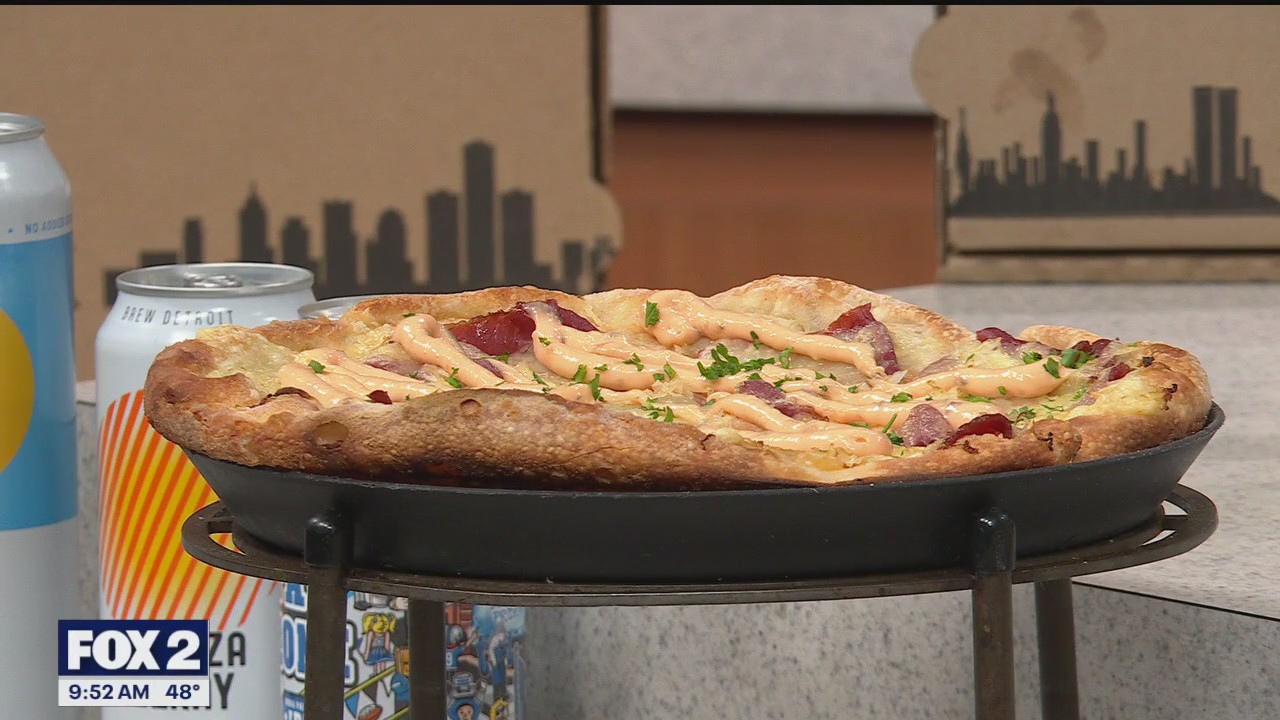 Celebrating St. Patrick's Day with Mootz Pizzeria & Bar and Side Hustle Lounge