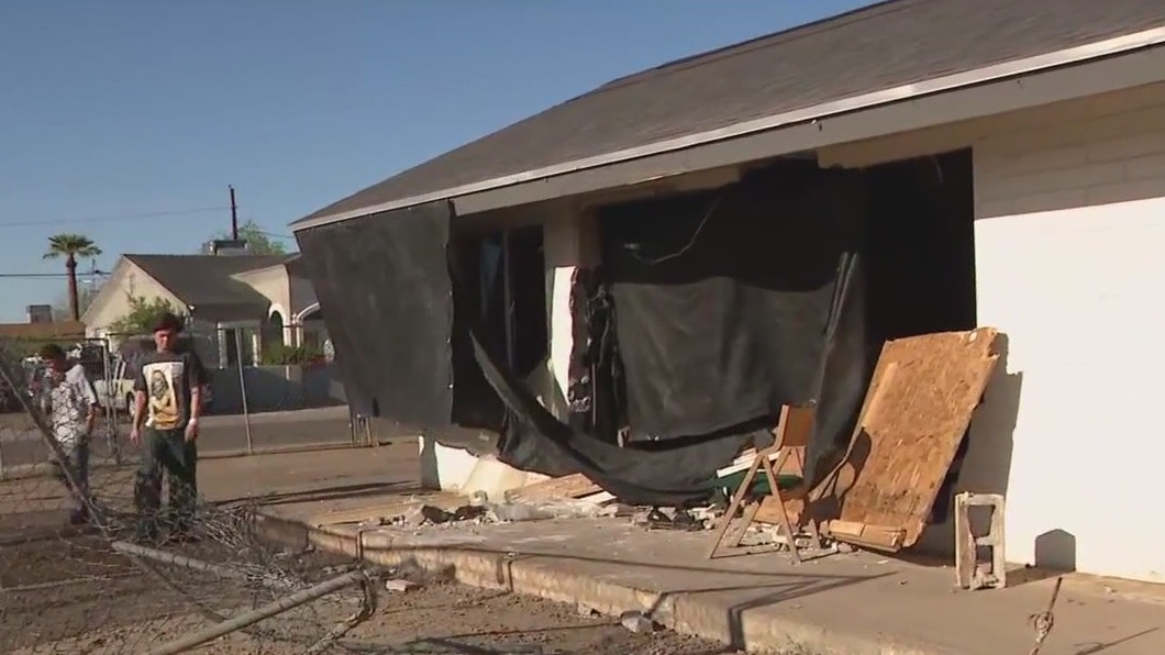 Man injured after driver crashes into his Phoenix home