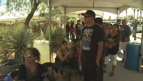 People wait in line for hours to donate blood to Las Vegas shooting victims