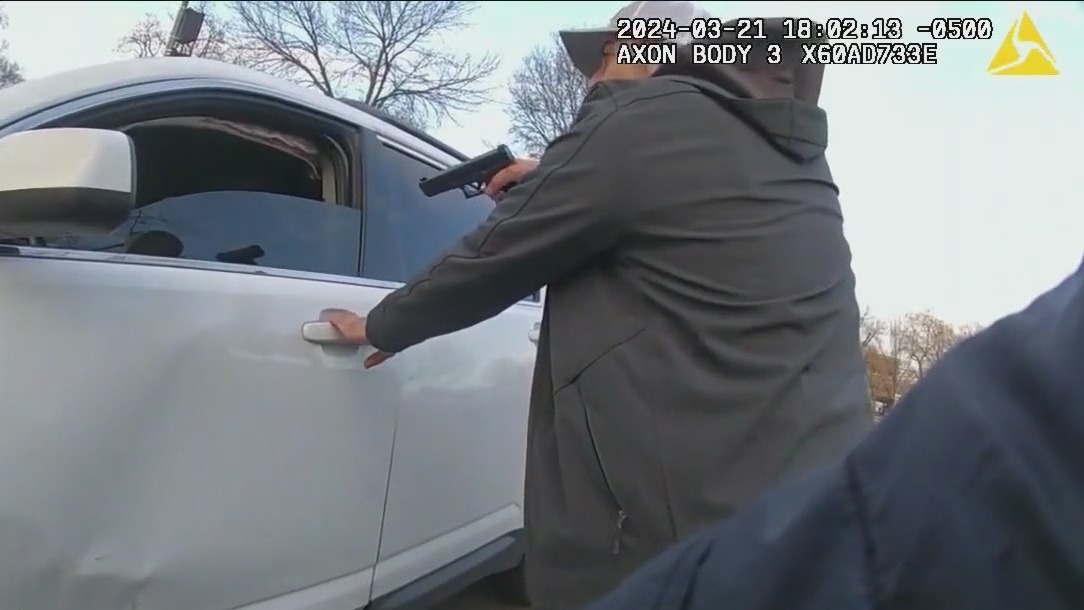 Reactions pour in after video of deadly Chicago police shootout released