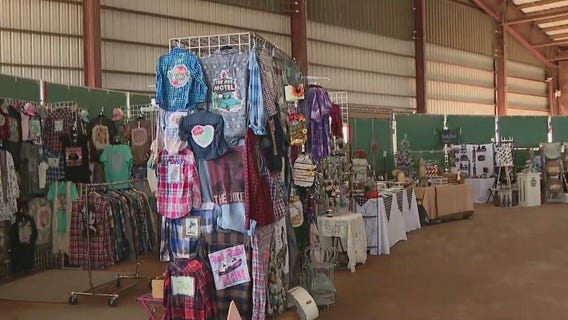 Vintage and Vino Market in Queen Creek