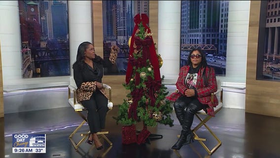 The Treesleigher helps you decorate a perfect tree