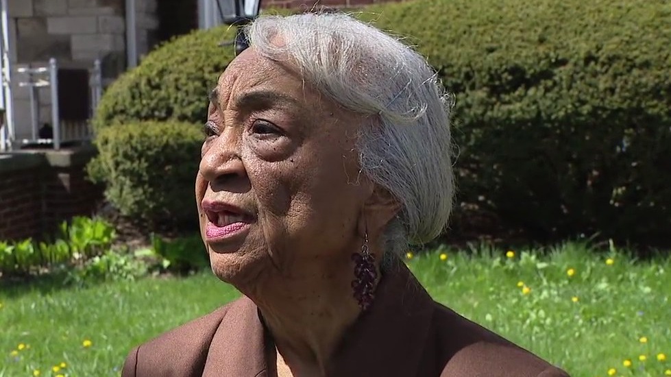 Renovated Detroit center to be named in Helen Moore's honor