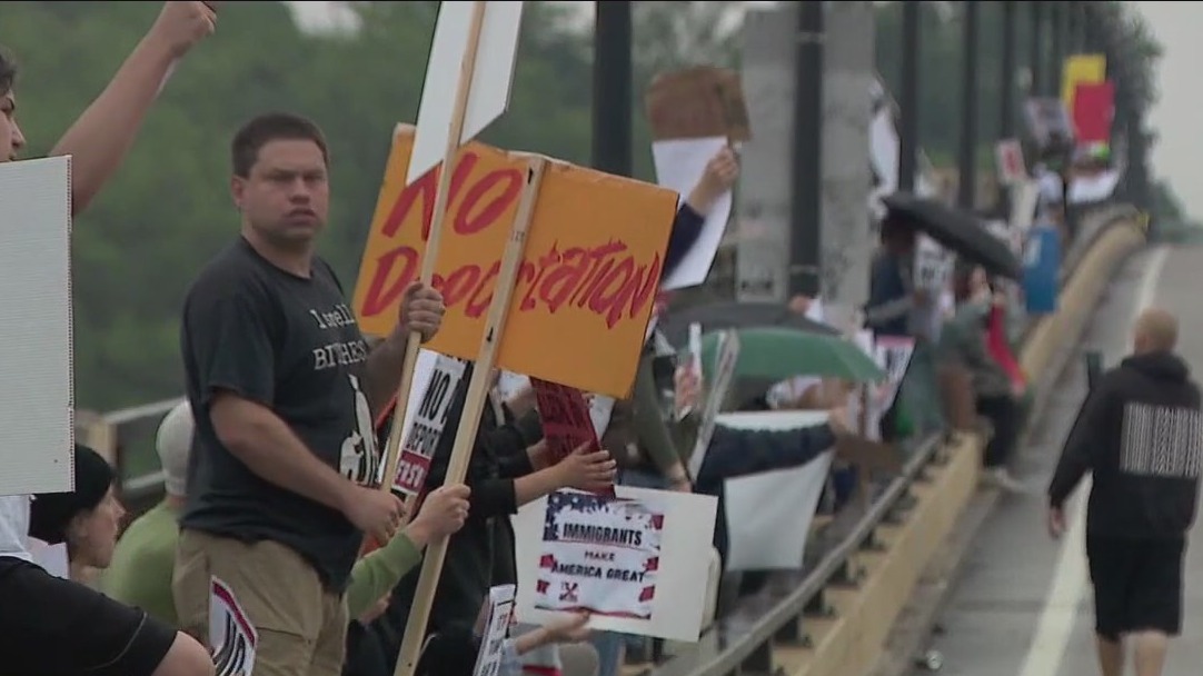 Protest against ICE raids held at Lake Street Bridge