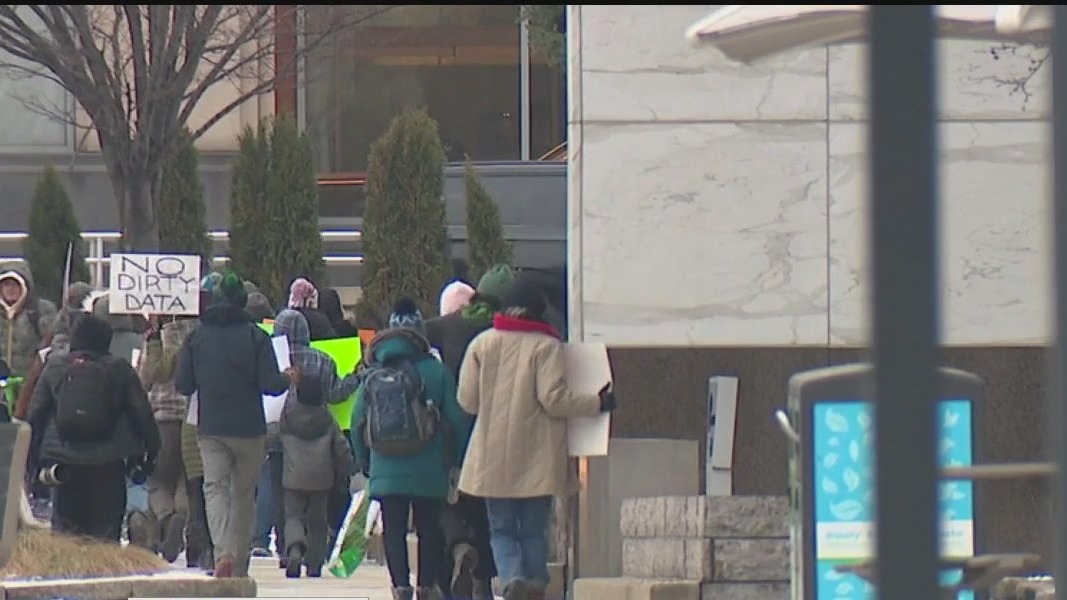 Residents continue to push back against proposed Saline Township data center