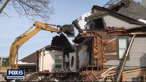 After devastating fire, what's left of 'the cheel' demolished