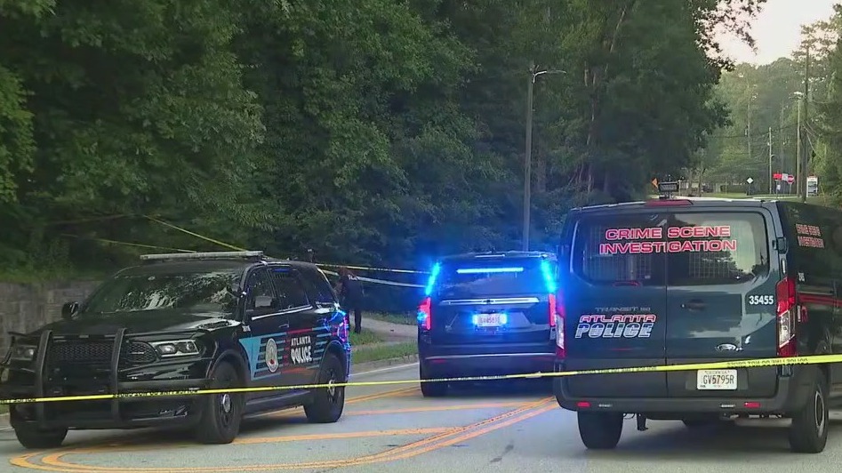 Man killed on New Hope Road Monday morning | FOX 5 Atlanta