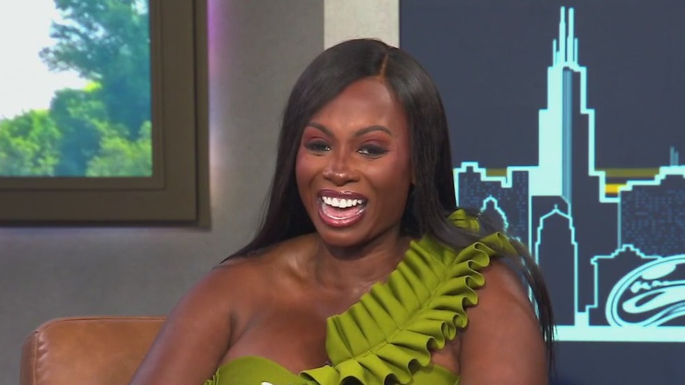 Kendra G brings her Singles Live Tour to Chicago and shares how her dating app sparks real connections