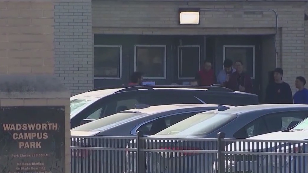 Chicago dealing with more migrant buses arriving