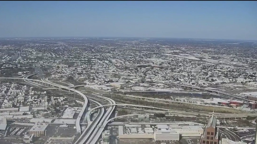 Snow storm stretches across Deep South