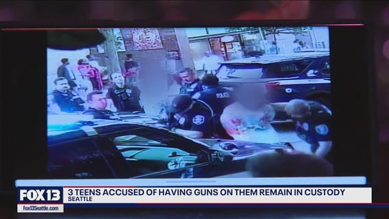 Teens arrested for flashing modified guns at Chinatown Seafair Parade