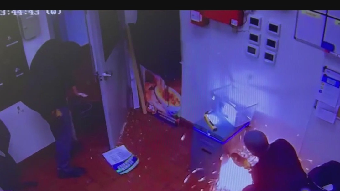 Could going cashless help prevent crimes?