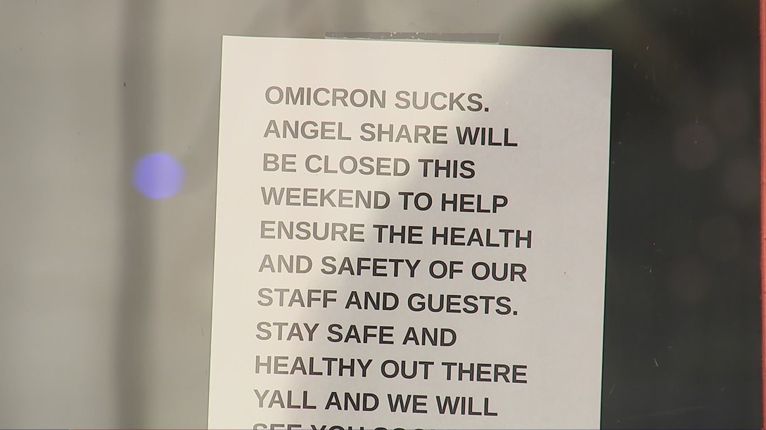Restaurants, live events being canceled due to spread of omicron variant
