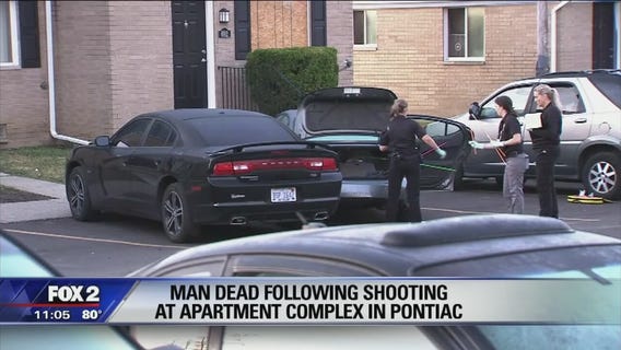 Man killed in Pontiac parking lot shooting