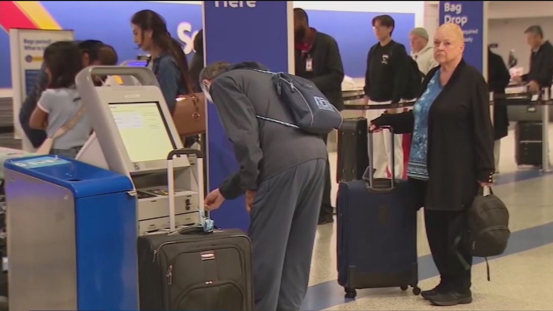 Chicago airports among 40 facing air traffic reductions