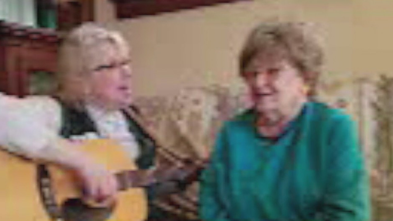 Loneliness Squad helps seniors separated from family amid coronavirus