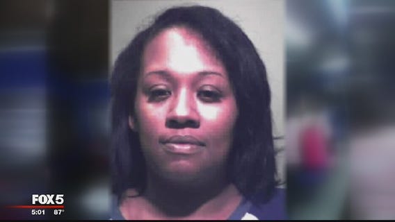 Md. mom sentenced to 11 months, probation for abandoning 10 kids in minivan on side of highway