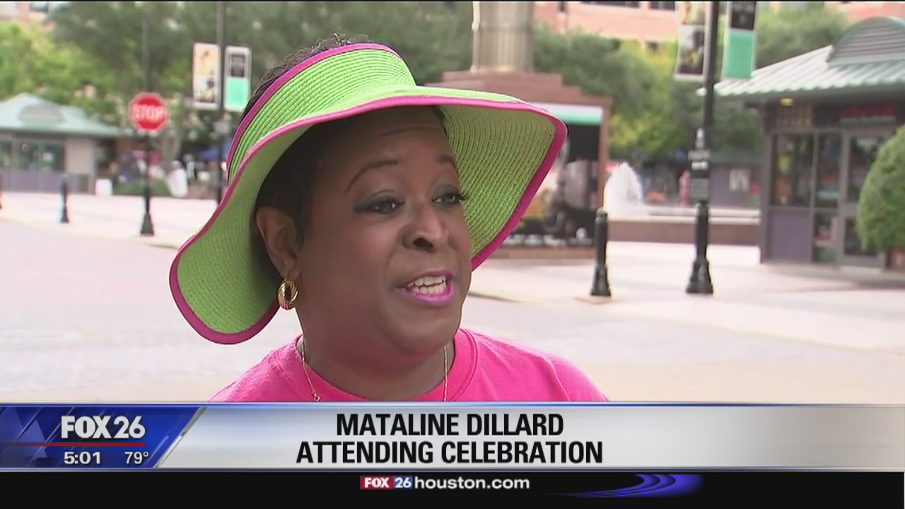 Olympians Simone Manuel, Steven Lopez honored in Sugar Land