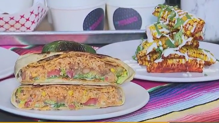 Drinks and food at Fareground in downtown Austin