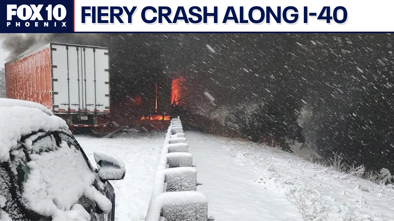 2 dead following multi-car crash in N. Arizona