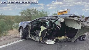 3 killed, 3 hurt in U.S. 93 crash near Wickenburg