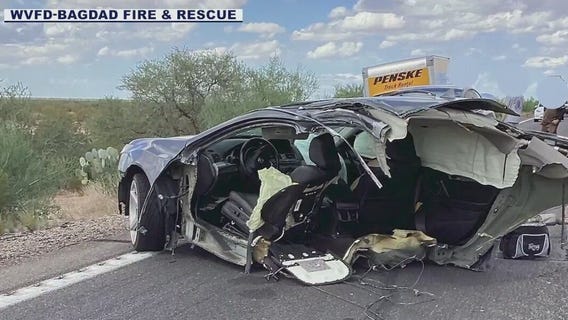 3 killed, 3 hurt in U.S. 93 crash near Wickenburg