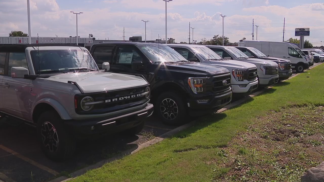 Could auto strike tip economy into recession?