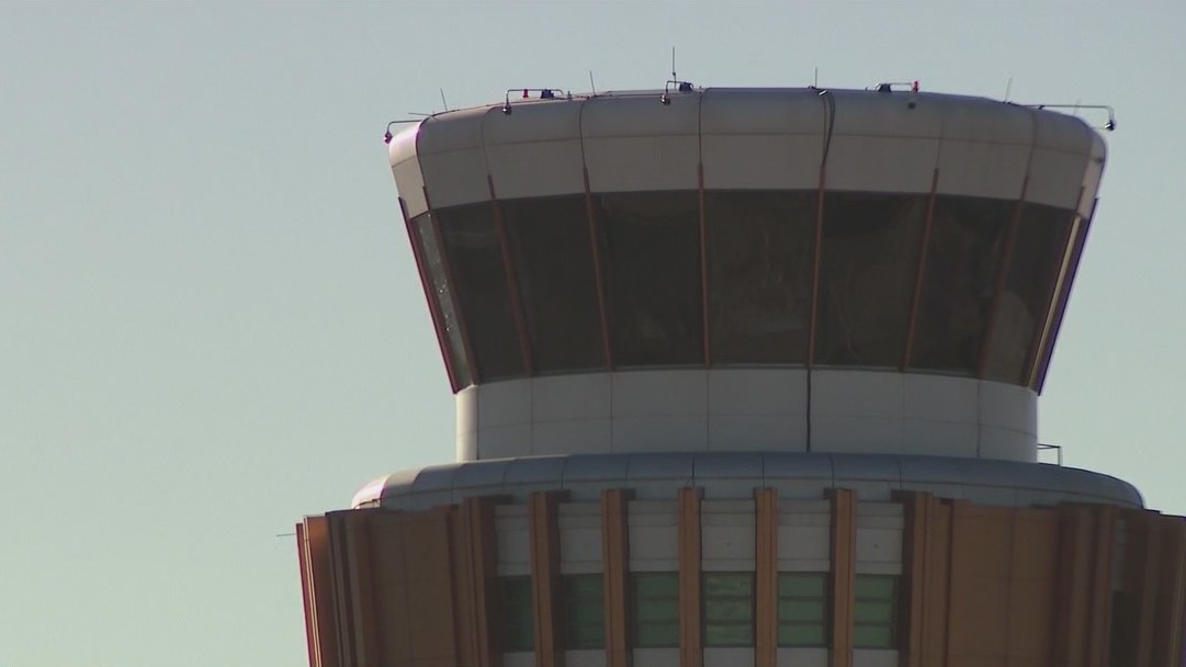 Dozens of flights canceled at Phoenix Sky Harbor