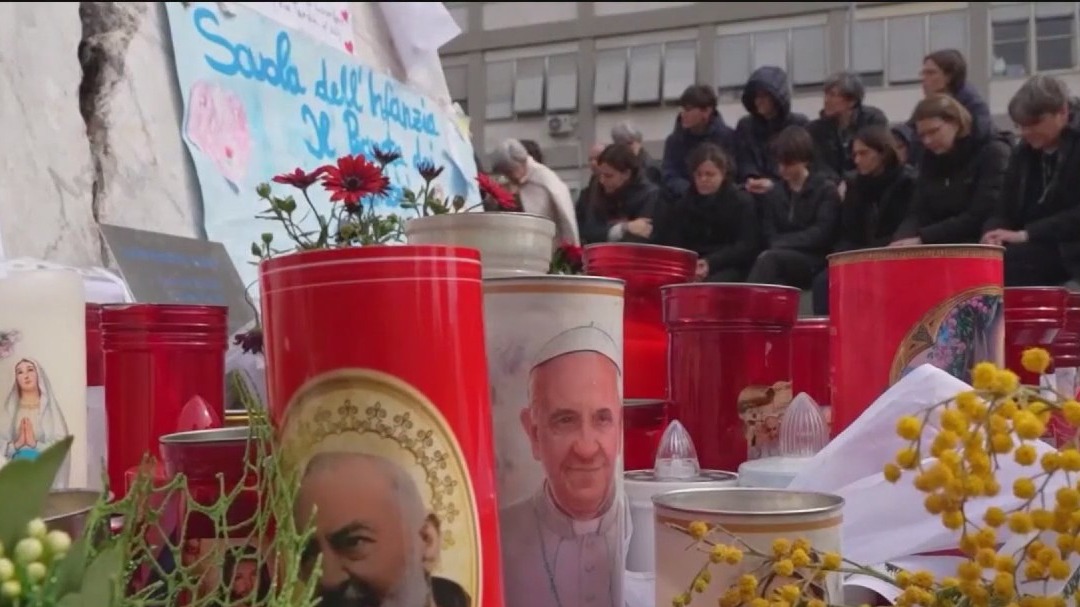 Pope Francis gradually improving at the hospital