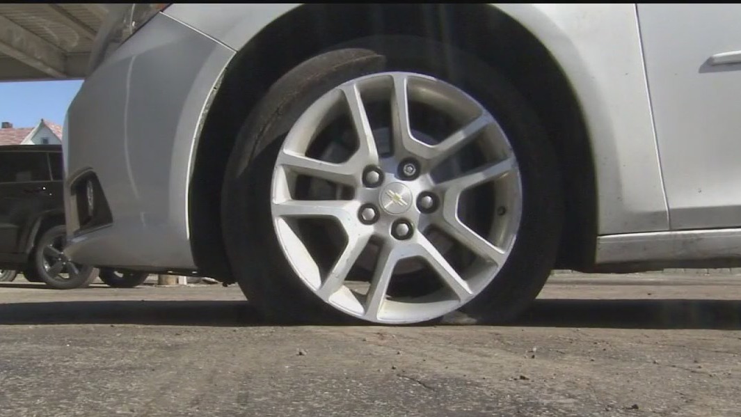 Pothole problems aplenty in Oakland County