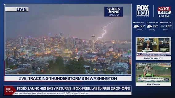 Lightning strikes in Seattle area