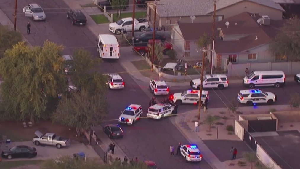 Bystander shot after argument escalates in Phoenix