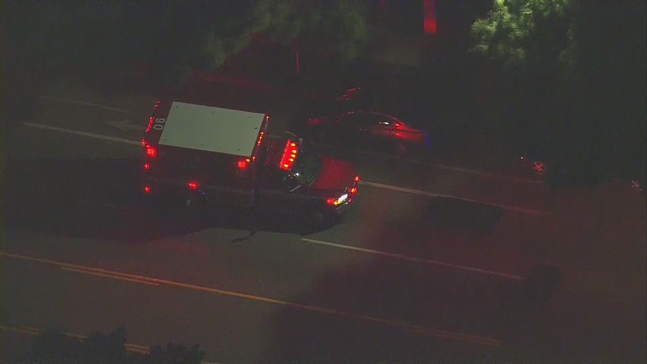 Man found dead in Van Nuys