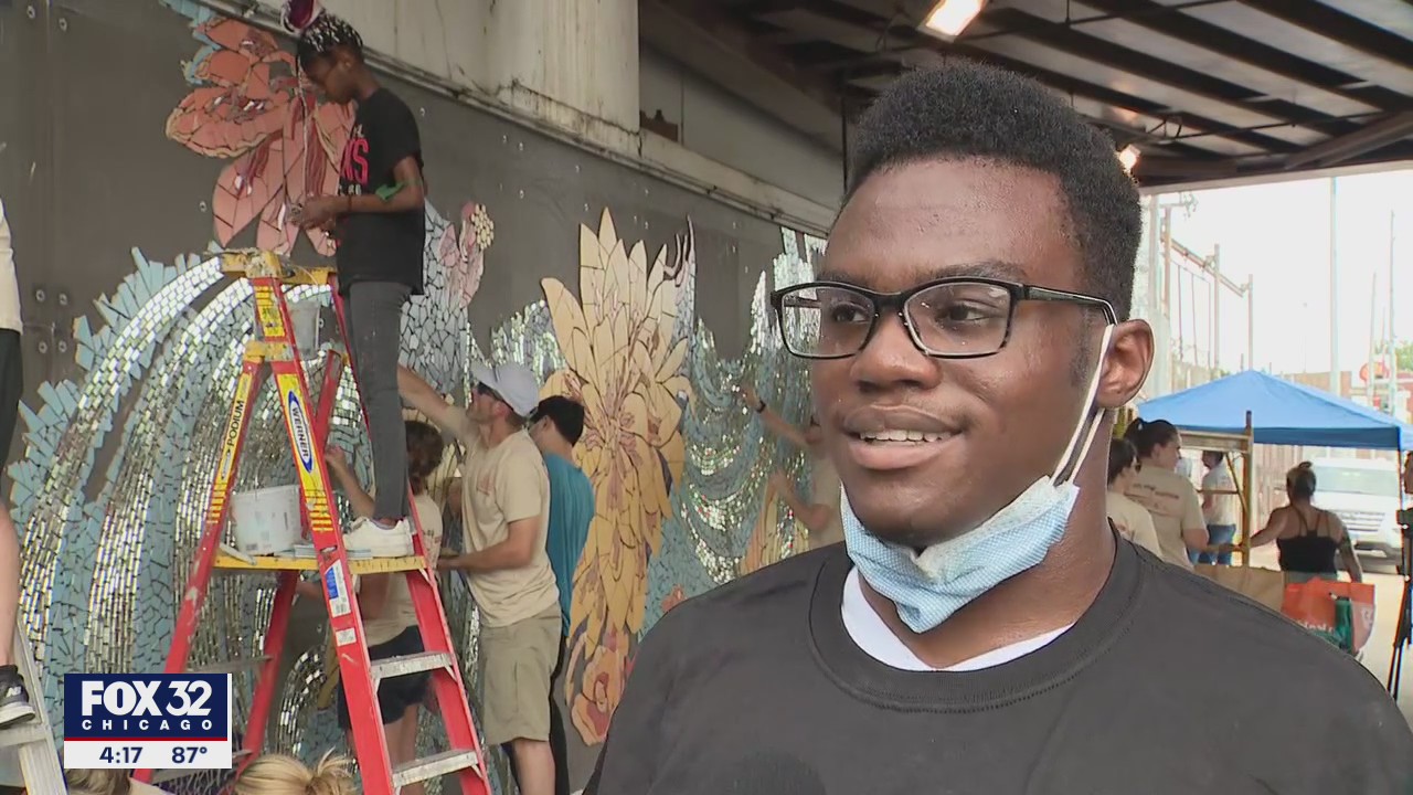 Chicago kids create mural to beautify Englewood neighborhood