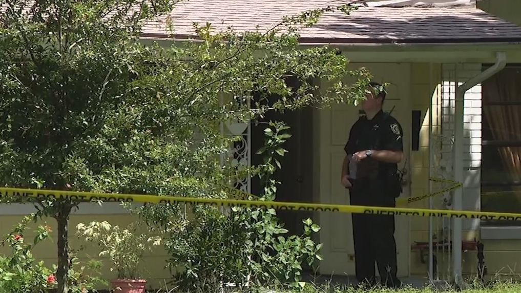 Woman stabbed to death after fight with roommate, Florida deputies say ...