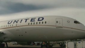 United Airlines flight attendants picket for fair contract