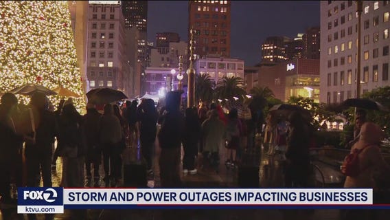 Rainy Christmas brings crowds to SF, as some restaurants hope to rebound from outage losses