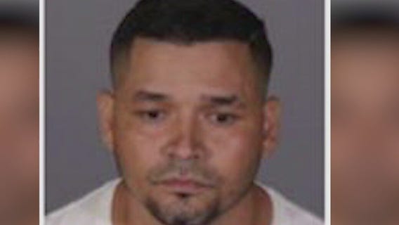Ride-share driver accused of forcing 13-year-old girl into car, sexually assaulting her in LA