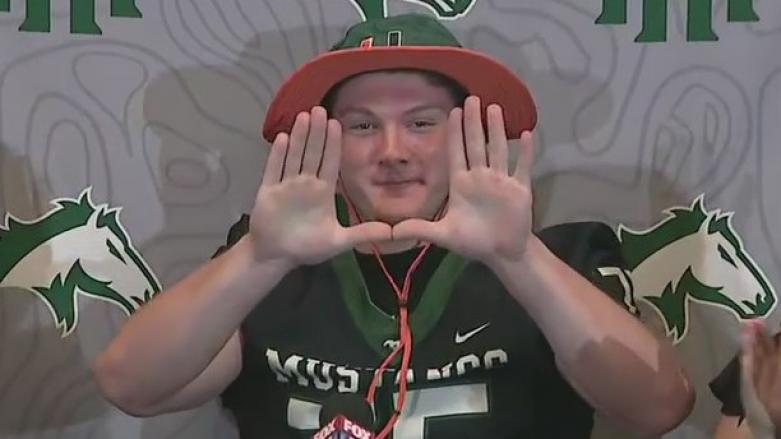 4-star offensive lineman Connor Lew picks the Miami Hurricanes