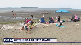 Everett's sandy island getaway