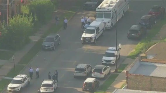 Woman shoots at home intruder in Roseland