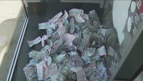 Illinois Lottery hosts Powerball 'Ticket Grab Challenge'