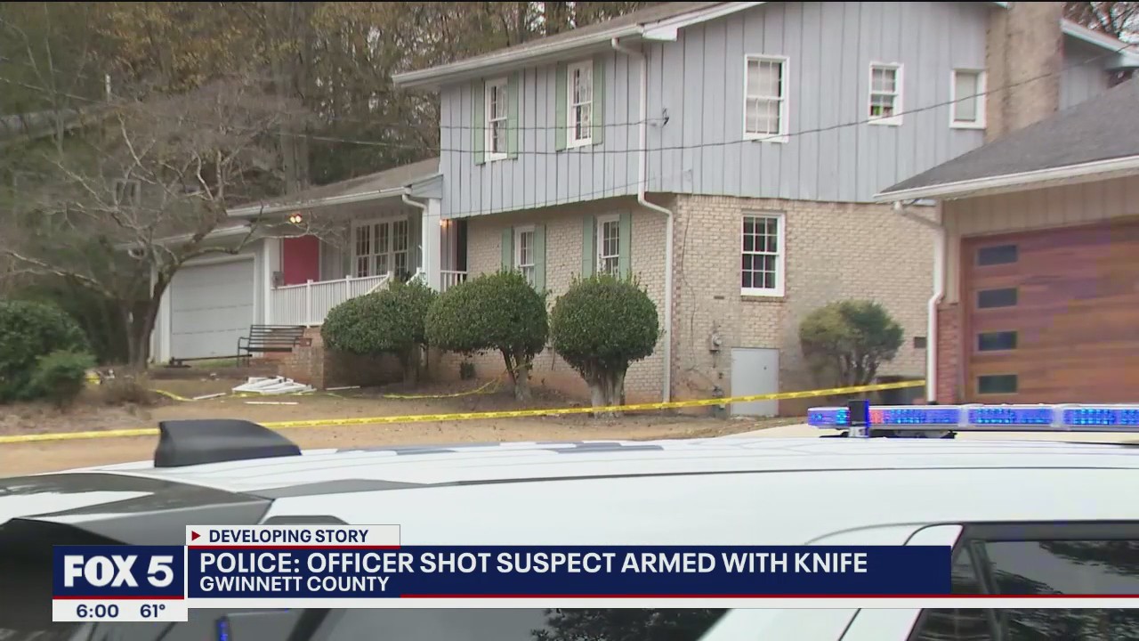 Officer shot teen armed with knife