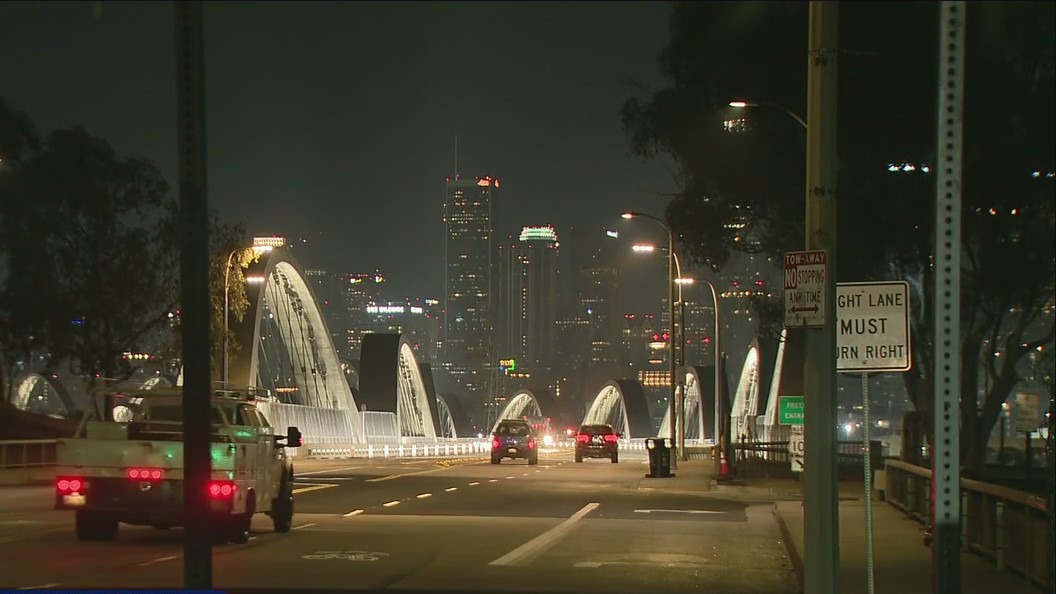 LAPD increasing patrols on 6th Street Bridge